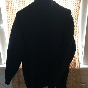 Black cotton t-neck hip-length sweater